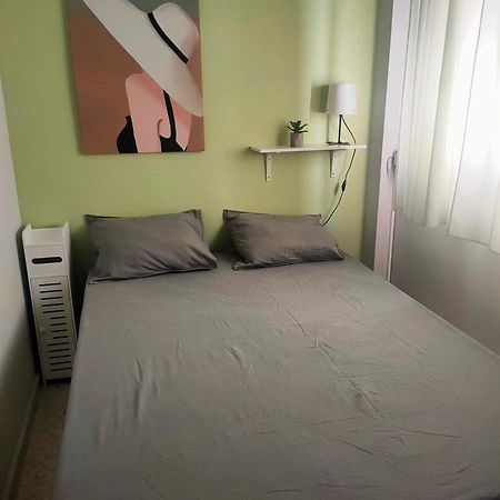 Apartamento En Pleno Centro De Cadiz Con Parking Economico Esterno foto